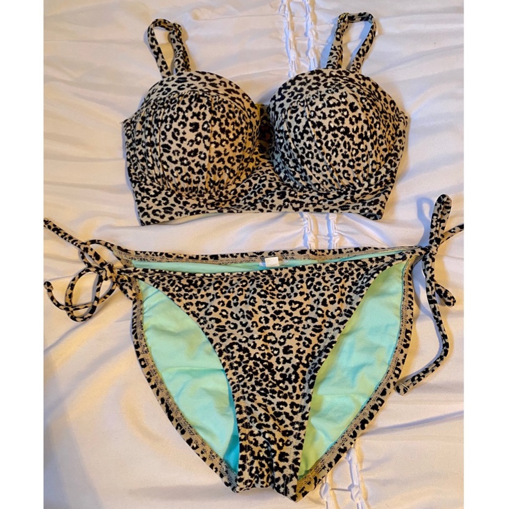 Animal print swim top & bottom